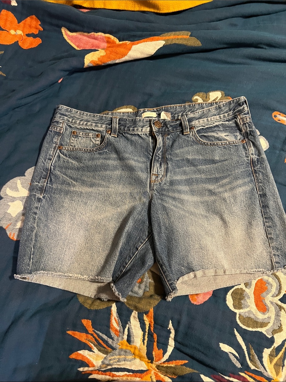 J. Crew Cut Off Jean Shorts 32 x 7” Regular Wash